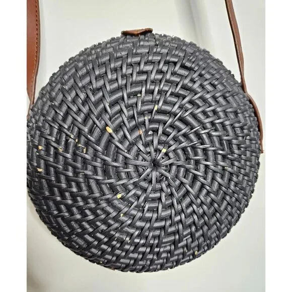 NWT J Crew Round Rattan Floral Crossbody Bag Beautiful Rattan Purse Black L8652 - Picture 4 of 7